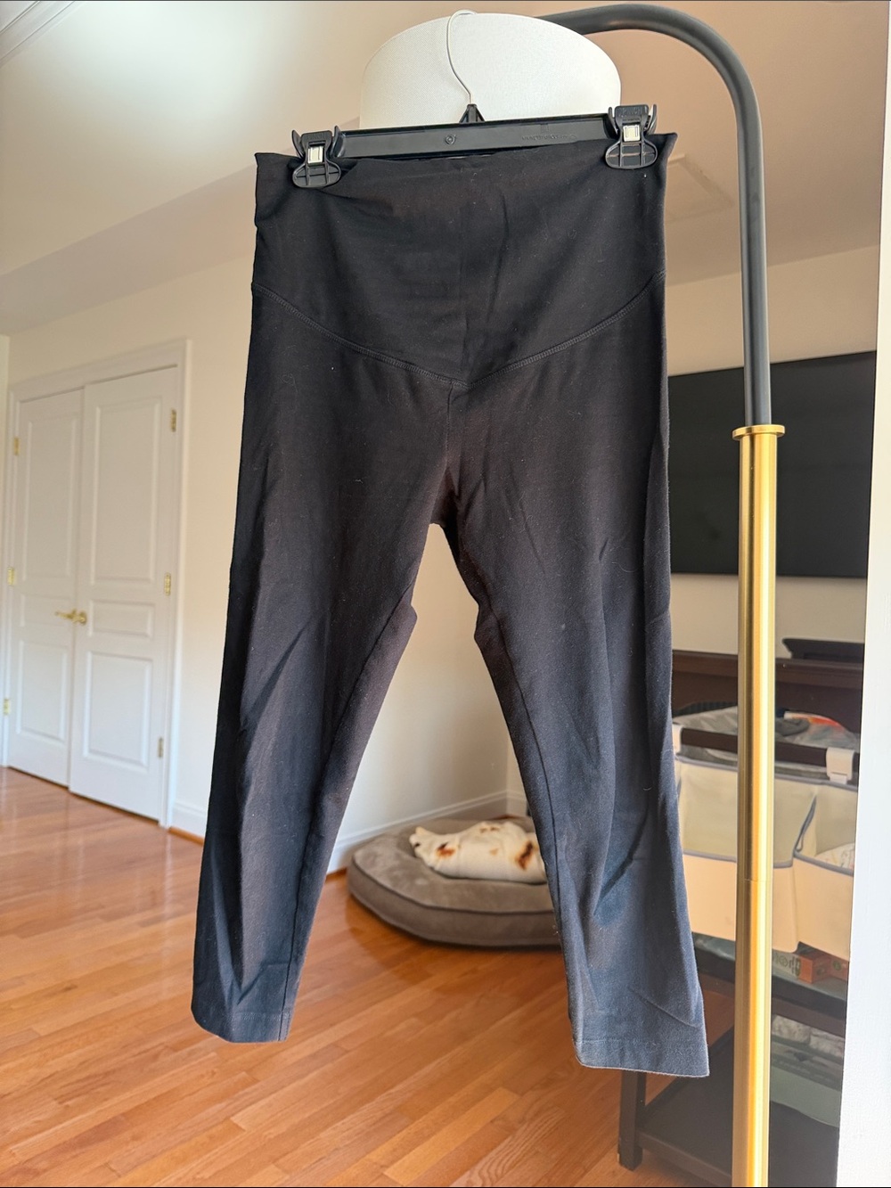 Women’s Maternity High-Waist Leggings (quarter)